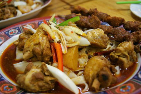 Ayiguli - Xingjiang Cuisine - Accommodation Ballina 0