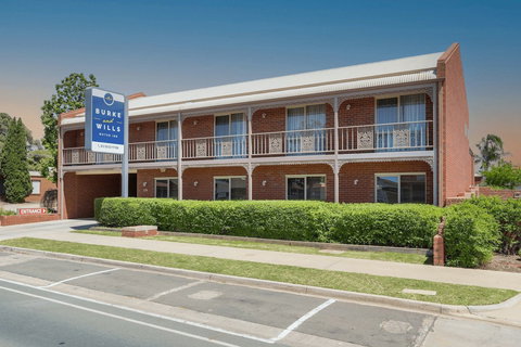 Burke & Wills Motor Inn - Accommodation Ballina 0
