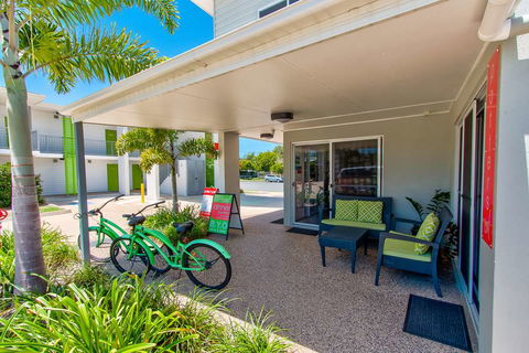 Mackay Oceanside Central Hotel - Accommodation Ballina 1