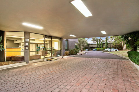 Knox International Hotel - Accommodation Ballina 0