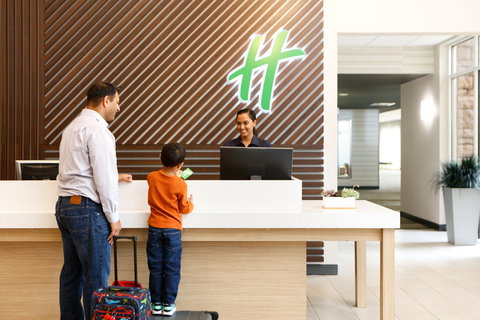 Holiday Inn Dandenong - Accommodation Ballina 2