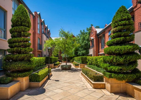 Majestic Old Lion Apartments - Accommodation Ballina 2