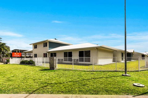 Econo Lodge Beachside - Accommodation Ballina 0
