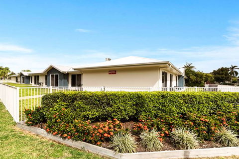 Econo Lodge Beachside - Accommodation Ballina 1