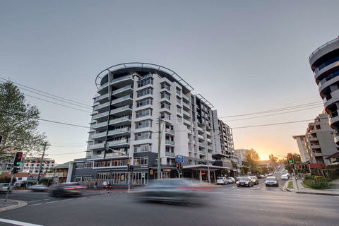 Adina Apartment Hotel Wollongong - Accommodation Ballina 2