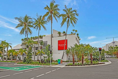 Ramada By Wyndham Cairns City Centre - Accommodation Ballina 0