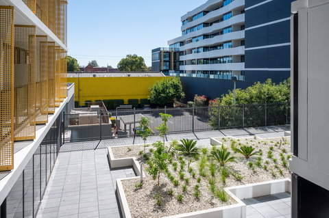 Oros Plus Hotel - Accommodation Ballina 2