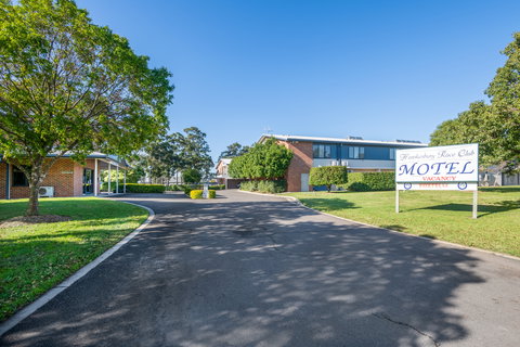 Hawkesbury Race Club Motel - Accommodation Ballina 0