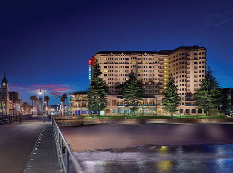 Stamford Grand Adelaide - Accommodation Ballina 0