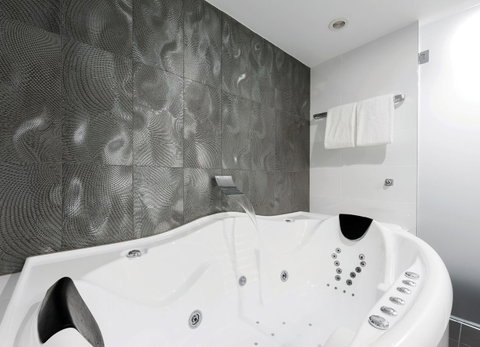 Avenue Hotel Canberra - Accommodation Ballina 4