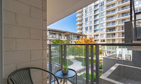 Spacious 1BR Stylish New Acton Apartment +Parking - Accommodation Ballina 6
