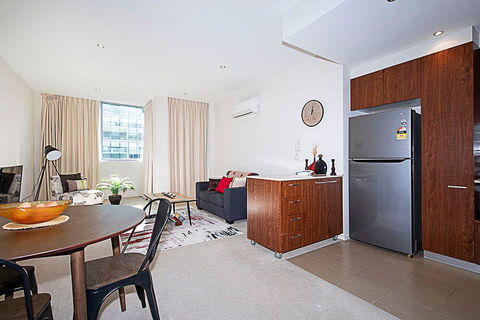 Spacious 1BR Stylish New Acton Apartment +Parking - Accommodation Ballina 5