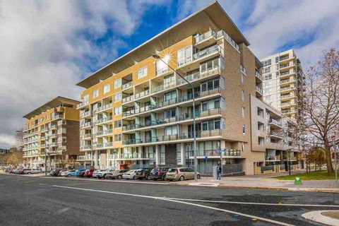 Spacious 1BR Stylish New Acton Apartment +Parking - Accommodation Ballina 13