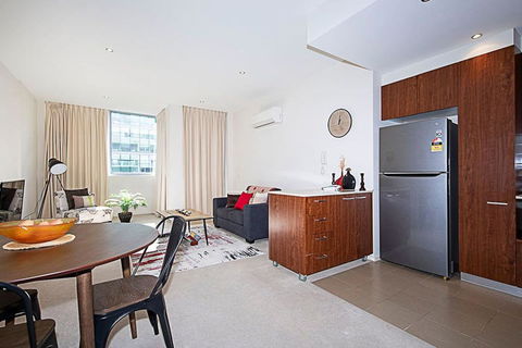 Spacious 1BR Stylish New Acton Apartment +Parking - Accommodation Ballina 8