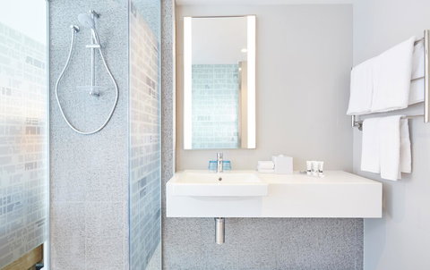 Holiday Inn Express Adelaide City Centre, An IHG Hotel - Accommodation Ballina 4