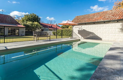 The Tudor House - Accommodation Ballina 19