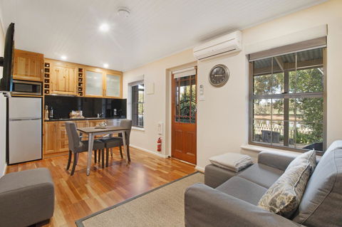 Stonewell Cottages And Vineyards - Accommodation Ballina 26