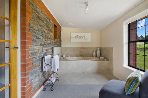 Stonewell Cottages And Vineyards - Accommodation Ballina 14