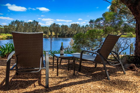 Stonewell Cottages And Vineyards - Accommodation Ballina 5