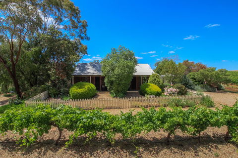 Stonewell Cottages And Vineyards - Accommodation Ballina 15