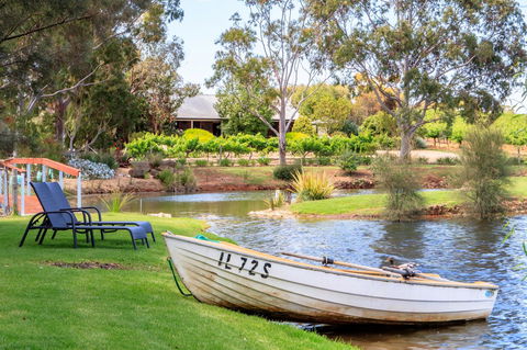 Stonewell Cottages And Vineyards - Accommodation Ballina 10