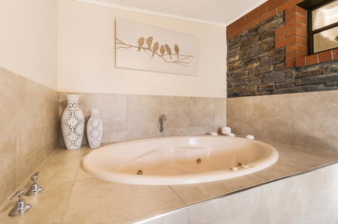 Stonewell Cottages And Vineyards - Accommodation Ballina 35