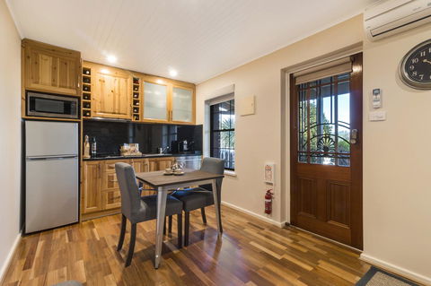 Stonewell Cottages And Vineyards - Accommodation Ballina 11