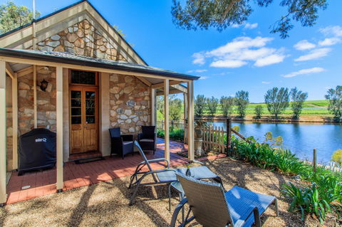 Stonewell Cottages And Vineyards - Accommodation Ballina 2