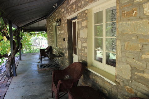 Hillside Cottage - Accommodation Ballina 0