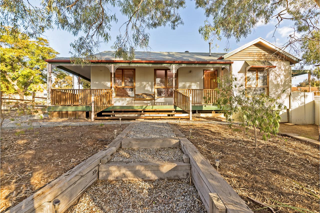 Kangaroo Flat SA Accommodation Ballina