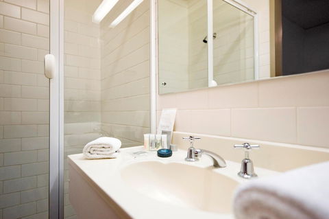 Adelaide Paringa - Accommodation Ballina 14
