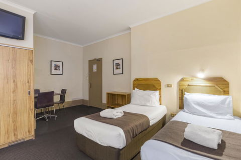 Adelaide Paringa - Accommodation Ballina 10