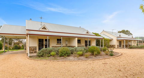 Barossa Vineyard Cottages - Accommodation Ballina 24