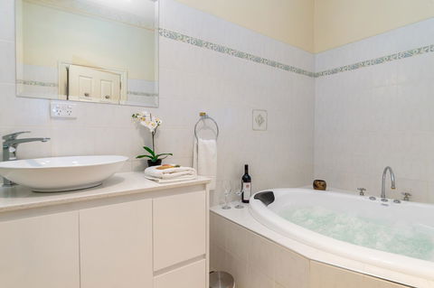 Barossa Vineyard Cottages - Accommodation Ballina 13