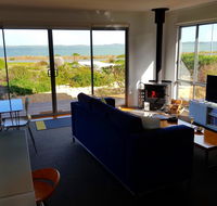 Coorong Waterfront Retreat - Accommodation Ballina