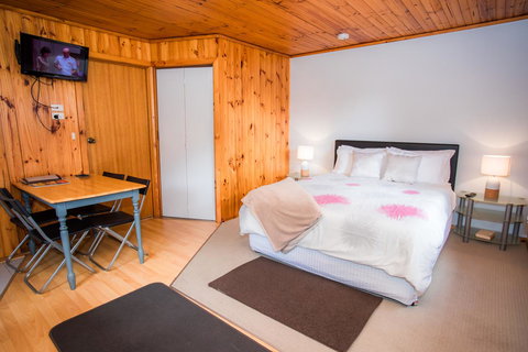 Seppelts View Cabins - Accommodation Ballina 34