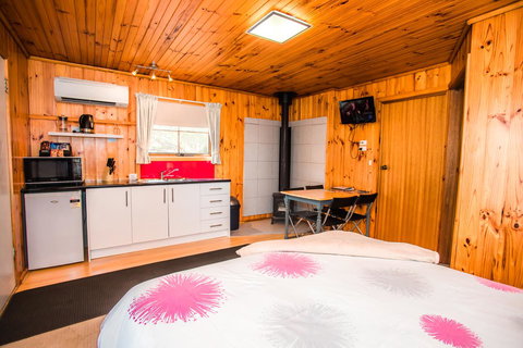 Seppelts View Cabins - Accommodation Ballina 32