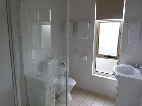 Glenelg Holiday Apartments - Corfu - Accommodation Ballina 14