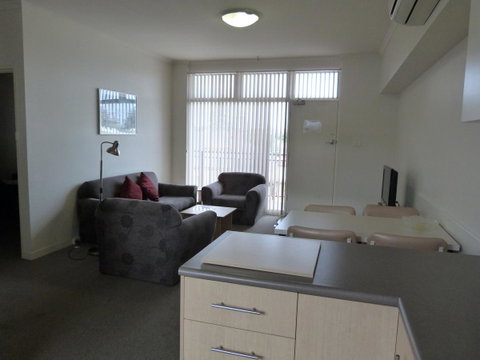 Glenelg Holiday Apartments - Corfu - Accommodation Ballina 10