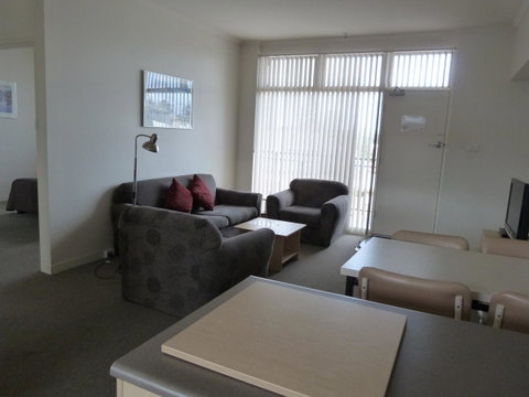 Glenelg Holiday Apartments - Corfu - Accommodation Ballina 6