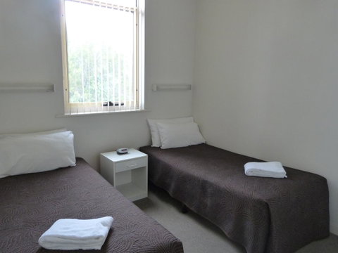 Glenelg Holiday Apartments - Corfu - Accommodation Ballina 11