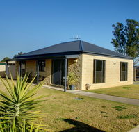 DBJ Holiday Units - Accommodation Ballina