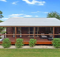 The Log Cabin - 47 Jetty Road - Accommodation Ballina