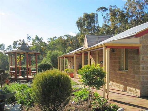 Riesling Trail & Clare Valley Cottages - Accommodation Ballina 0