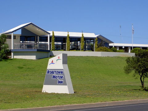 Robetown Motor Inn & Apartments - Accommodation Ballina 0