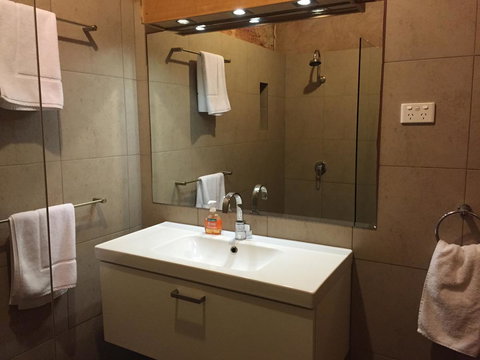 The Lookout Cave Underground Motel - Accommodation Ballina 30