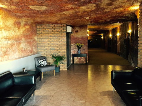The Lookout Cave Underground Motel - Accommodation Ballina 18