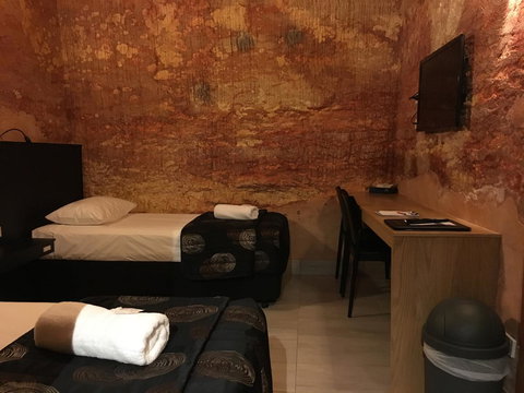 The Lookout Cave Underground Motel - Accommodation Ballina 12