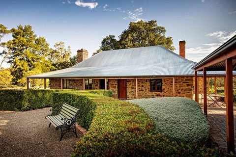 Jacobs Estate Cottage - Accommodation Ballina 0