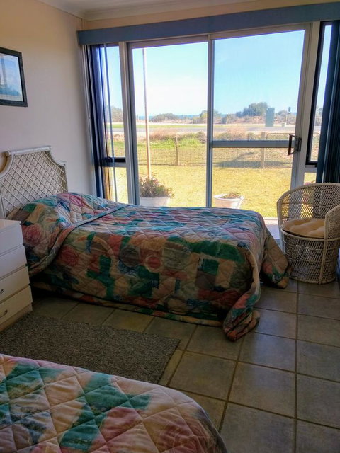 Seafront Shack - Accommodation Ballina 8